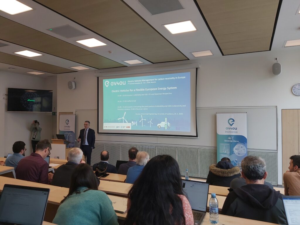 On 21 January, following the project’s 8th General Assembly, EV4EU Slovenian partners welcomed the public to the University of Ljubljana, Faculty of electrical engineering (UL) for the open event ‘Electric Vehicles for a Flexible European Energy System’. 