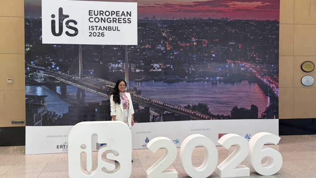 On April 27th, INESC ID researcher Cindy P. Guzmán represented the EV4EU and AHEAD projects at the 17th ITS European Congress in Istanbul, Turkey. 